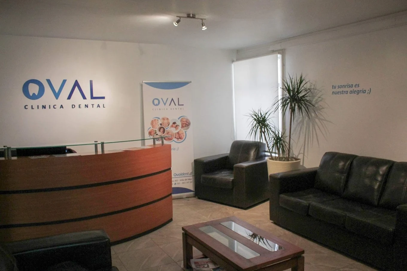 Recepción de Oval Clínica Dental en Viña del Mar